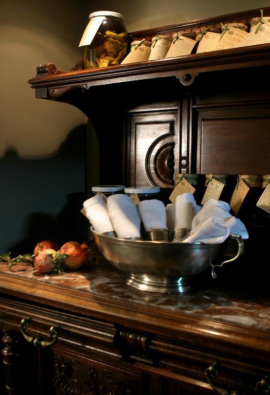 Le Convivial - Wine And Spa Experience Suites クシロカストロ エクステリア 写真