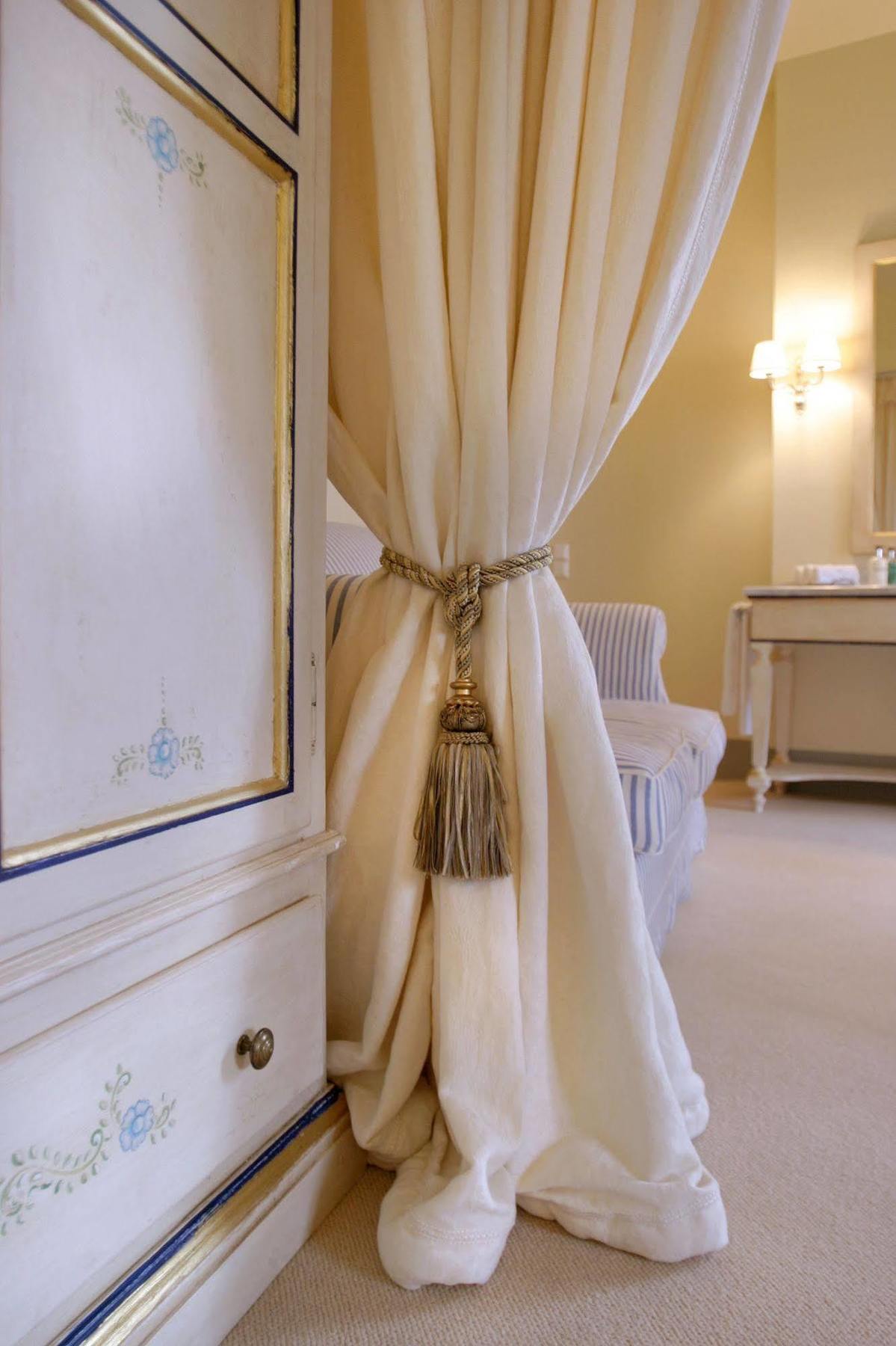 Le Convivial - Wine And Spa Experience Suites クシロカストロ エクステリア 写真
